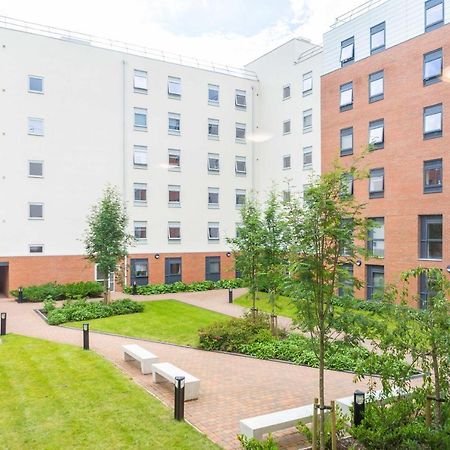Newton Court Newcastle Ensuite Rooms 뉴캐슬어폰타인 외부 사진