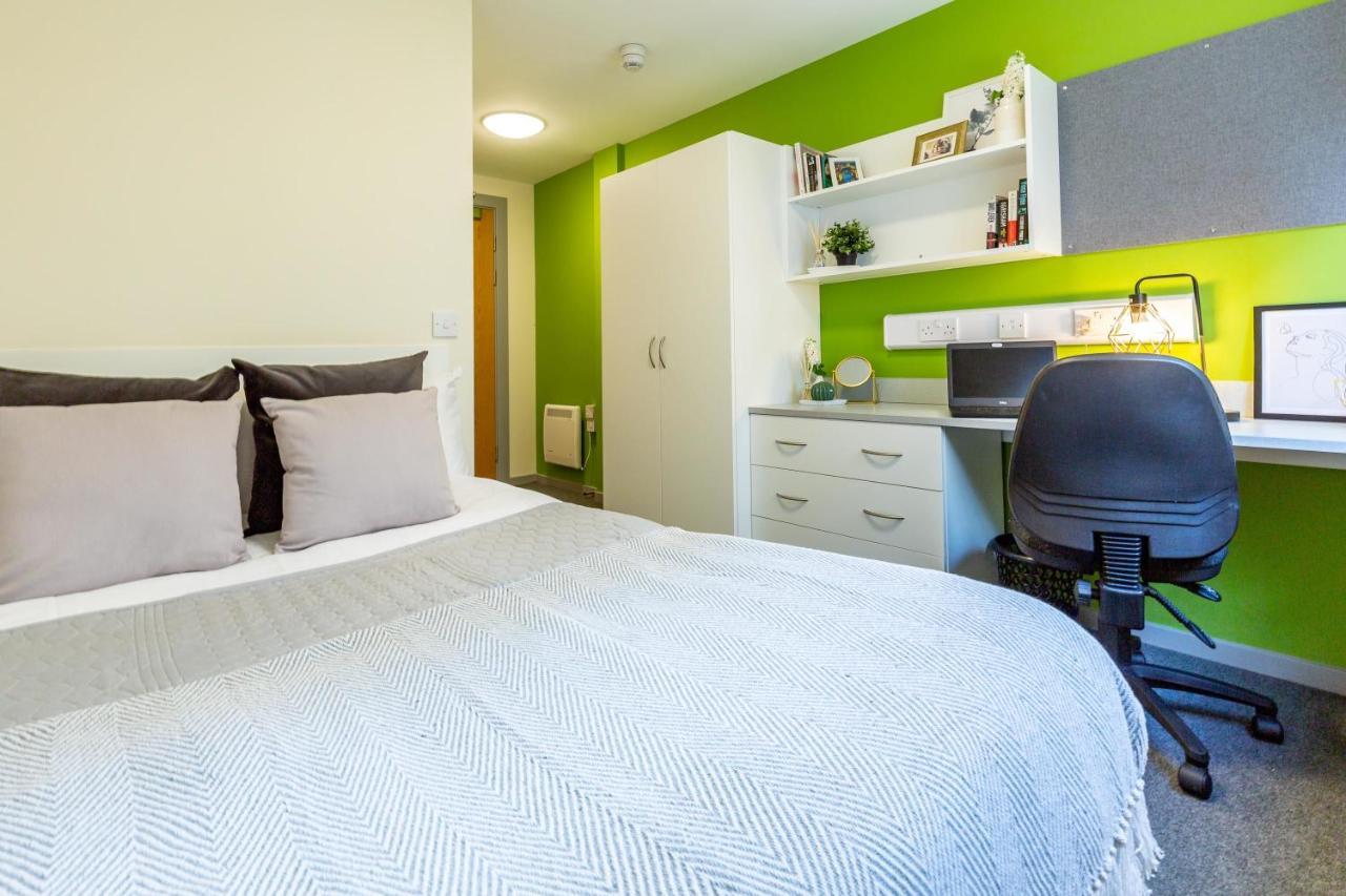 Newton Court Newcastle Ensuite Rooms 뉴캐슬어폰타인 외부 사진